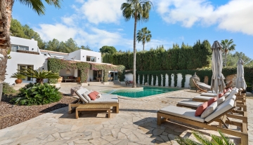 Resa Estates Paco for sale te koop finca paddel Ibiza garden 4.jpg